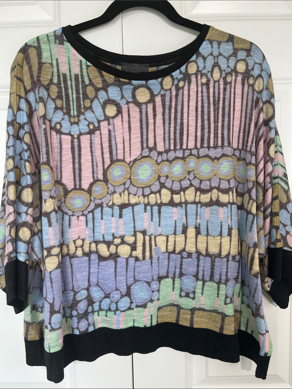 Nally & Millie Pastel Geo Print Short Sleeve Sweater Top - Black Trim